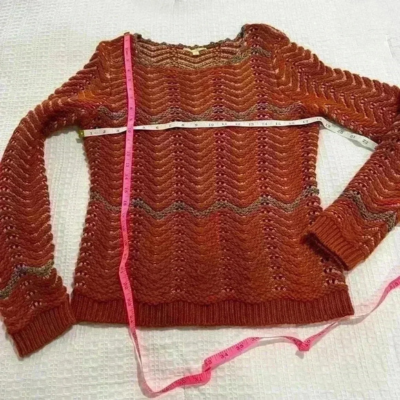 Knitted Gianni Bini XS. Orange, tan and a simmery silver -‎ Size Med - Picture 3 of 5